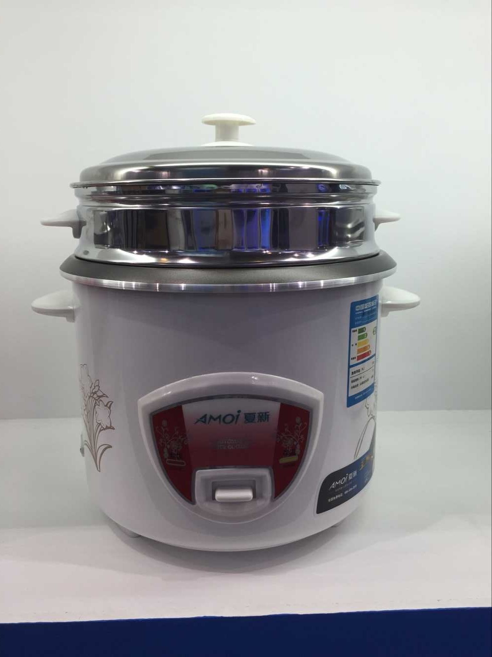 Electric cooker with the dry widening thickening heating plate