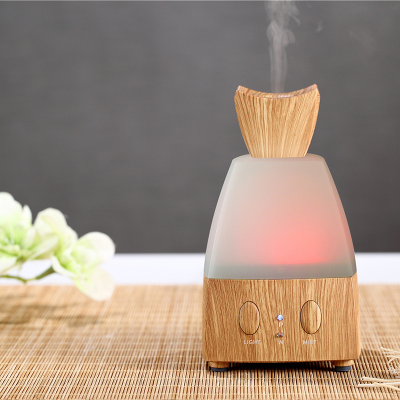 Ultrasonic Aroma Diffuser With 7 LED Light
